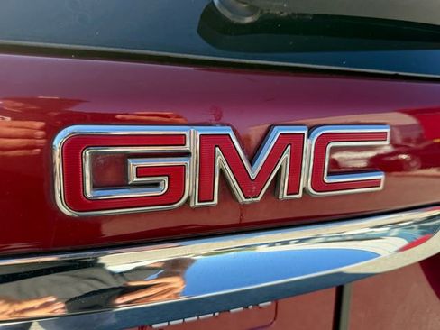 Used 2018 GMC Terrain SLE w/ Driver Convenience Package image 9