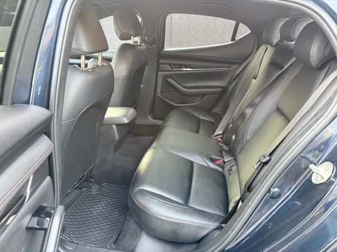 Used 2019 MAZDA MAZDA3 AWD Hatchback w/ Preferred Pkg image 14