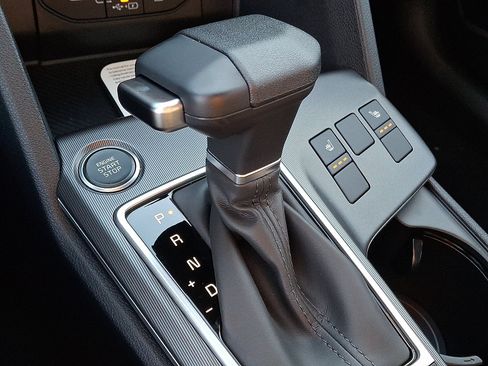 New 2026 Kia Sportage EX AWD/4WD image 11