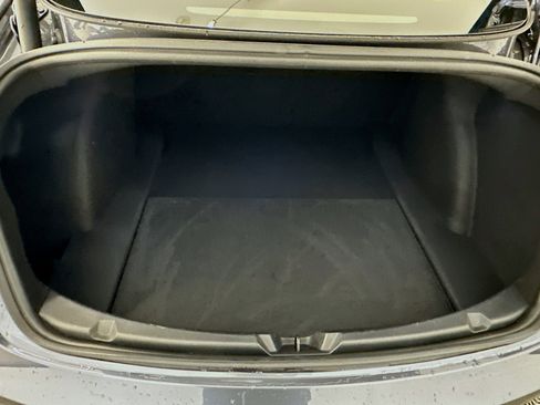 Used 2023 Tesla Model 3 Standard Range image 31