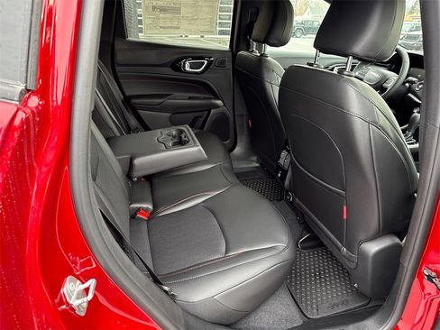 New 2026 Jeep Compass Trailhawk image 12