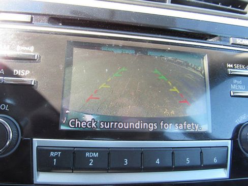 Used 2018 Nissan Altima 2.5 SV image 32