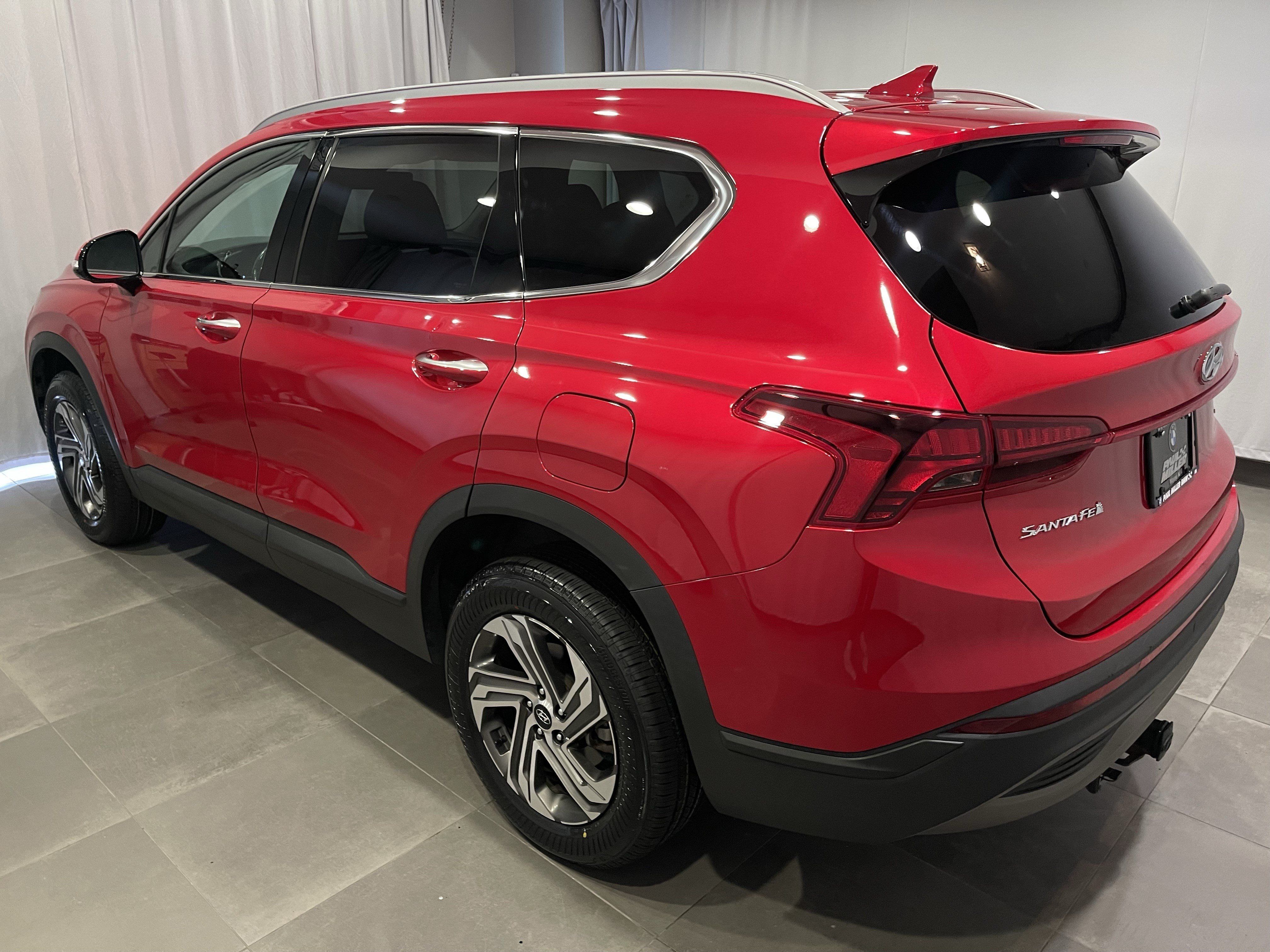 Used 2023 Hyundai Santa Fe SEL AWD/4WD image 4