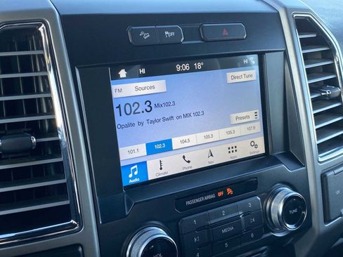 Used 2016 Ford F150 Lariat w/ Equipment Group 502A Luxury image 28