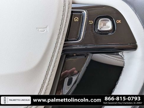 Certified 2025 Lincoln Aviator Reserve w/ Illumination Package AWD/4WD image 28