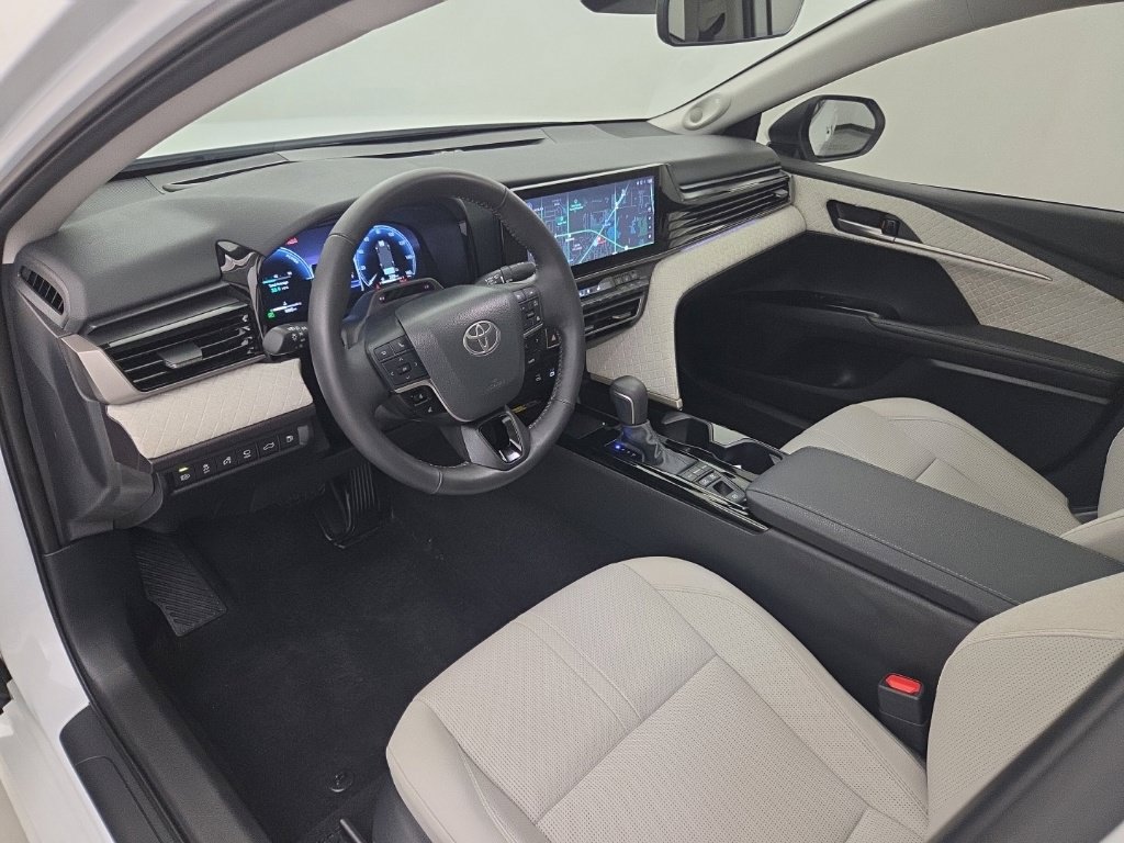 Used 2026 Toyota Camry XLE w/ Premium Plus Package AWD/4WD image 27