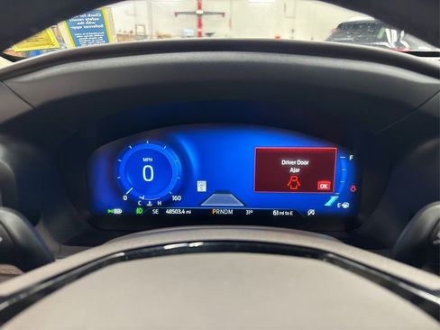 Used 2021 Ford Explorer Platinum w/ Equipment Group 601A AWD/4WD image 26