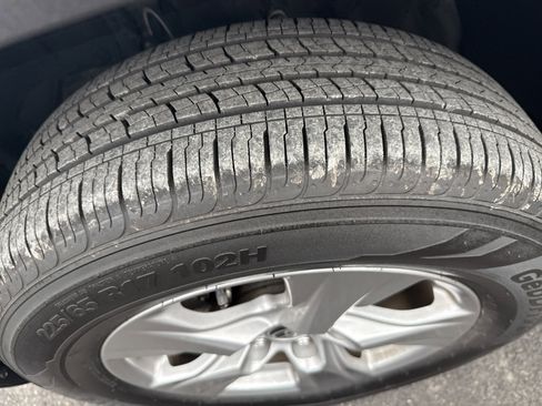 Used 2024 Toyota RAV4 XLE image 11