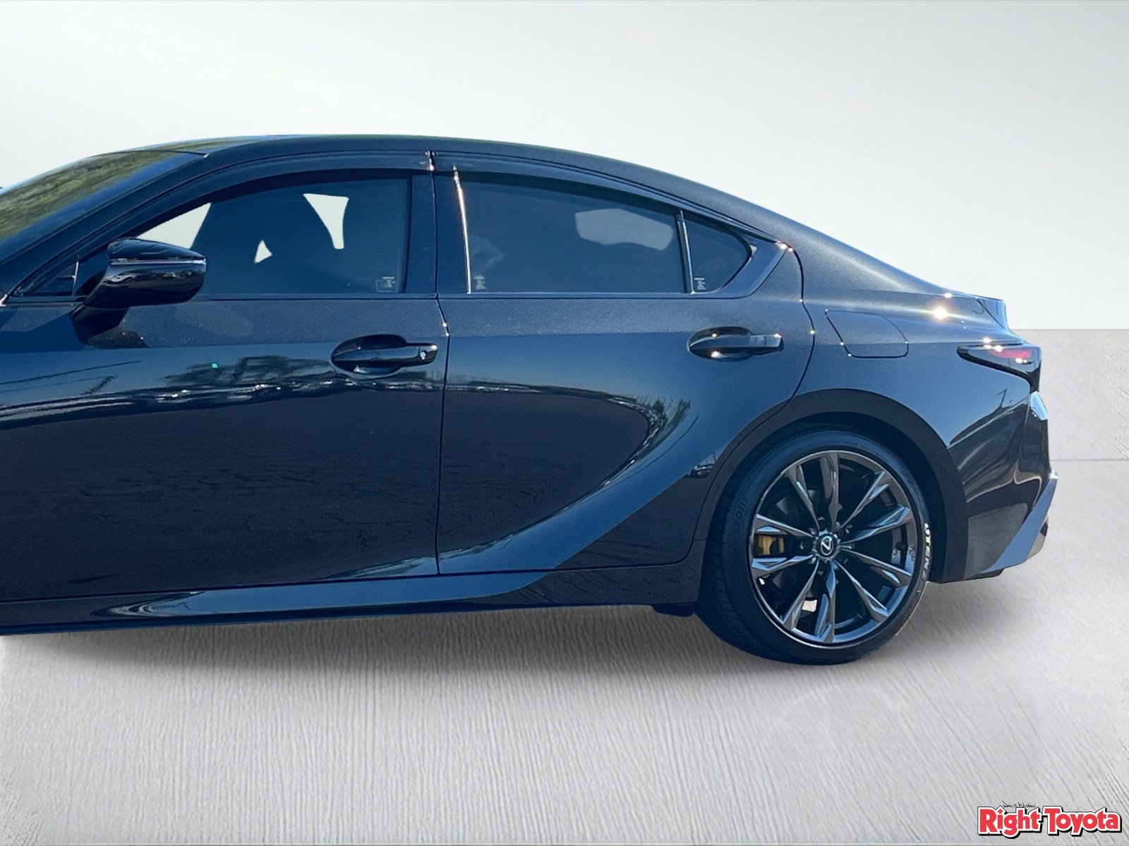 Used 2025 Lexus IS 350 F Sport RWD image 9