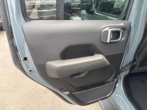 New 2026 Jeep Wrangler Unlimited Sahara AWD/4WD image 20