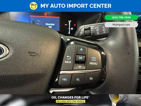 Used 2025 Ford Escape SE FWD image 17