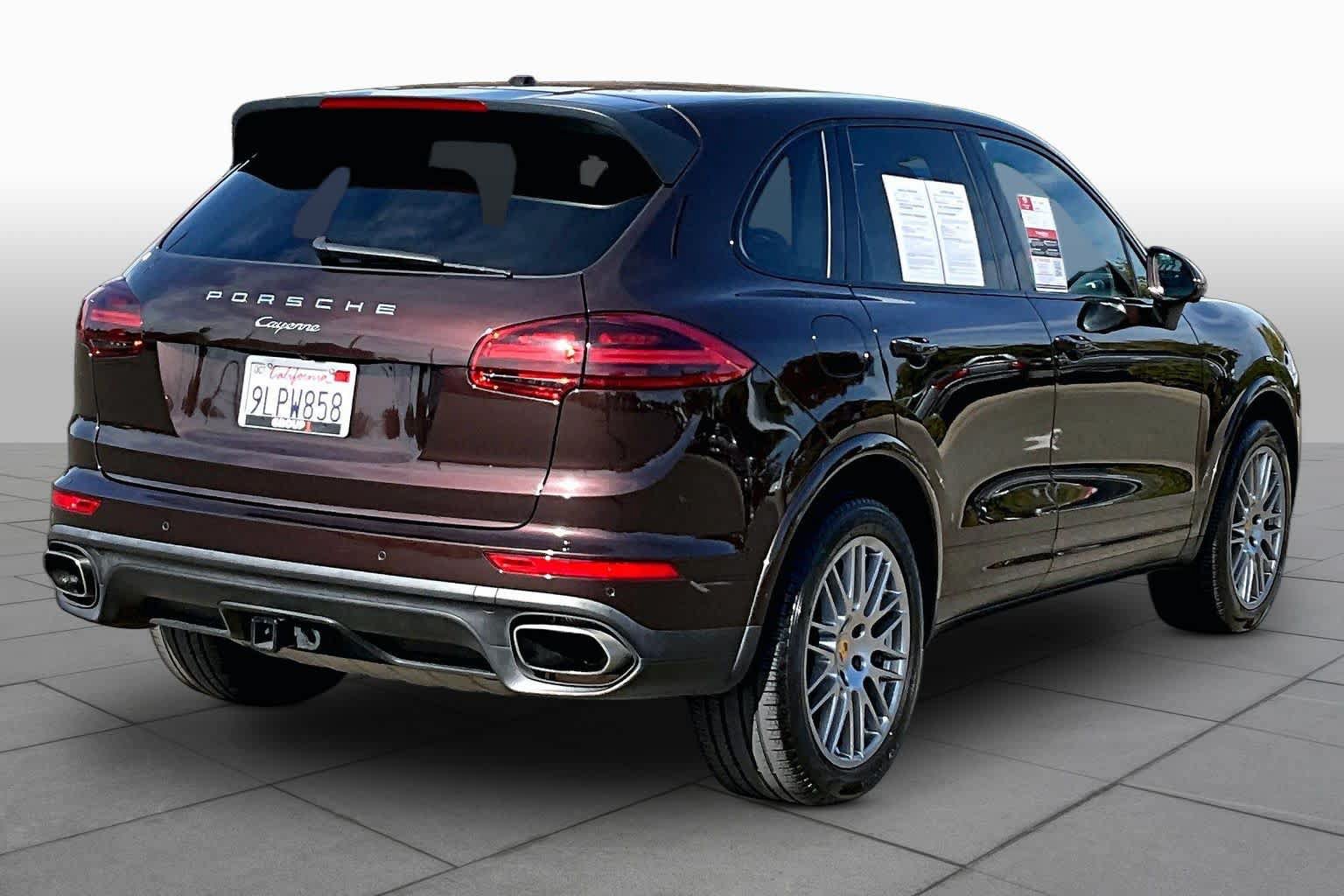 Used 2018 Porsche Cayenne Platinum Edition AWD/4WD image 12
