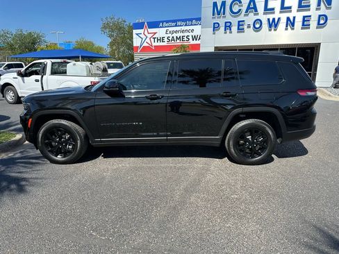 Used 2025 Jeep Grand Cherokee L Altitude RWD image 3