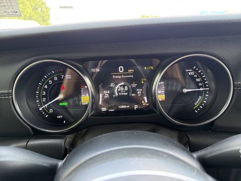 Used 2021 Jeep Wrangler Unlimited Sahara w/ Dual Top Group image 21