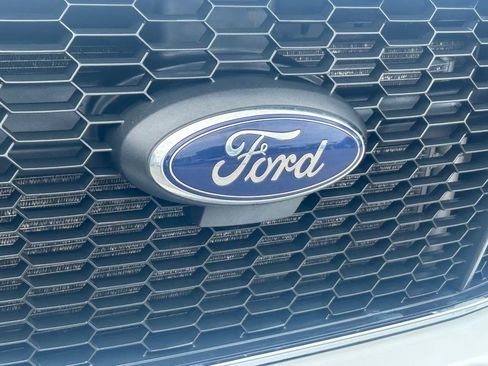 Used 2024 Ford Transit 350 XLT image 18