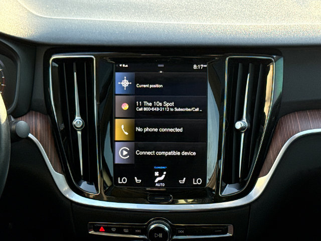 Used 2021 Volvo S60 T5 Momentum FWD image 11