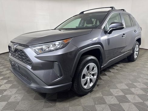 Used 2021 Toyota RAV4 LE image 8