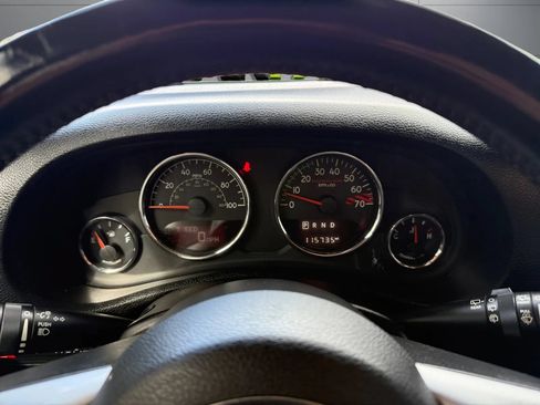 Used 2016 Jeep Wrangler Unlimited Rubicon AWD/4WD image 28