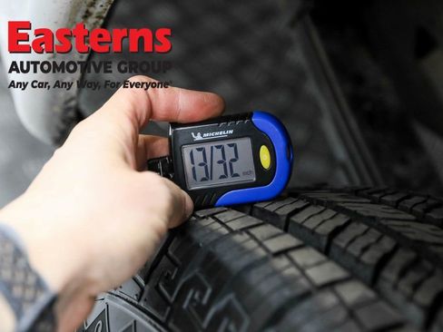 Used 2018 Chevrolet Express 2500 w/ Enhanced Convenience Package image 22