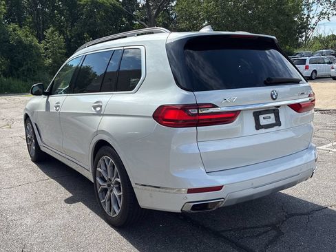 Used 2021 BMW X7 xDrive40i w/ Premium Package AWD/4WD image 3