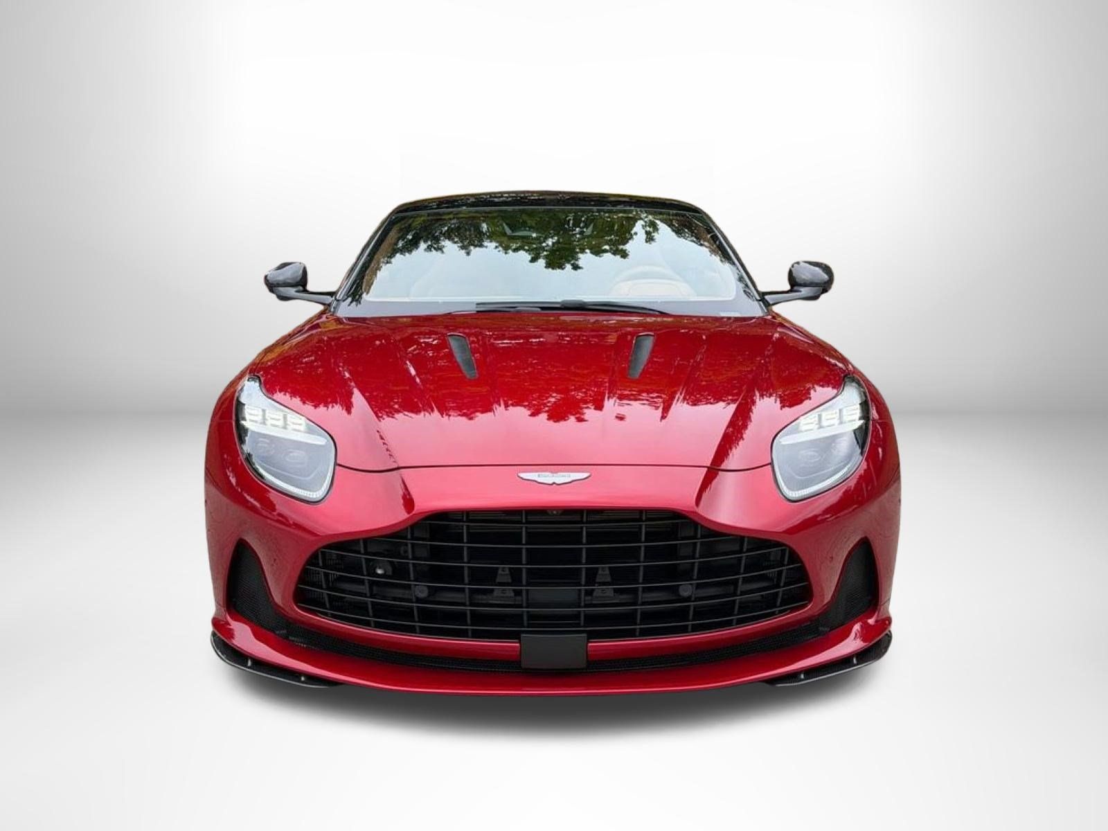 Used 2025 Aston Martin DB12 Coupe RWD image 8