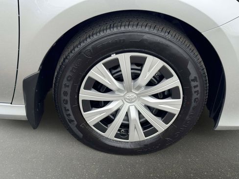 Used 2024 Toyota Camry LE FWD image 8