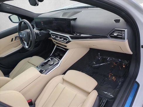 Used 2024 BMW 330i Sedan w/ Convenience Package RWD image 23