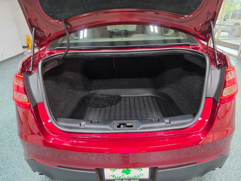 Used 2015 Ford Taurus Limited w/ Equipment Group 301A AWD/4WD image 22