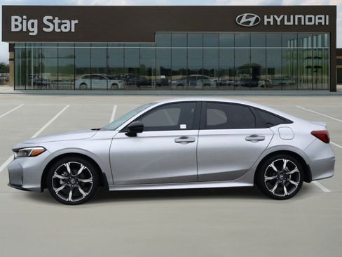Used 2025 Honda Civic Sport image 2
