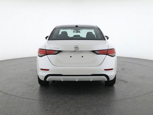 Used 2025 Nissan Sentra SV FWD image 7