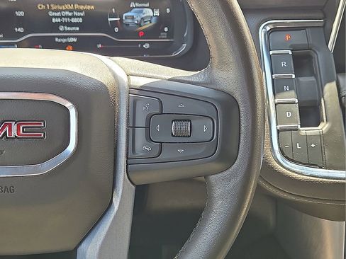 Used 2022 GMC Yukon XL SLT w/ SLT Luxury Package AWD/4WD image 22