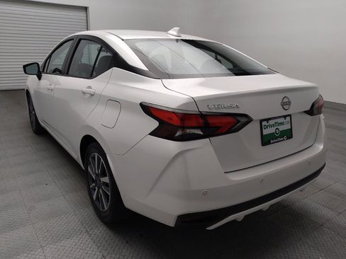 Used 2025 Nissan Versa SV FWD image 5