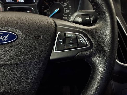 Used 2018 Ford Focus Titanium image 21