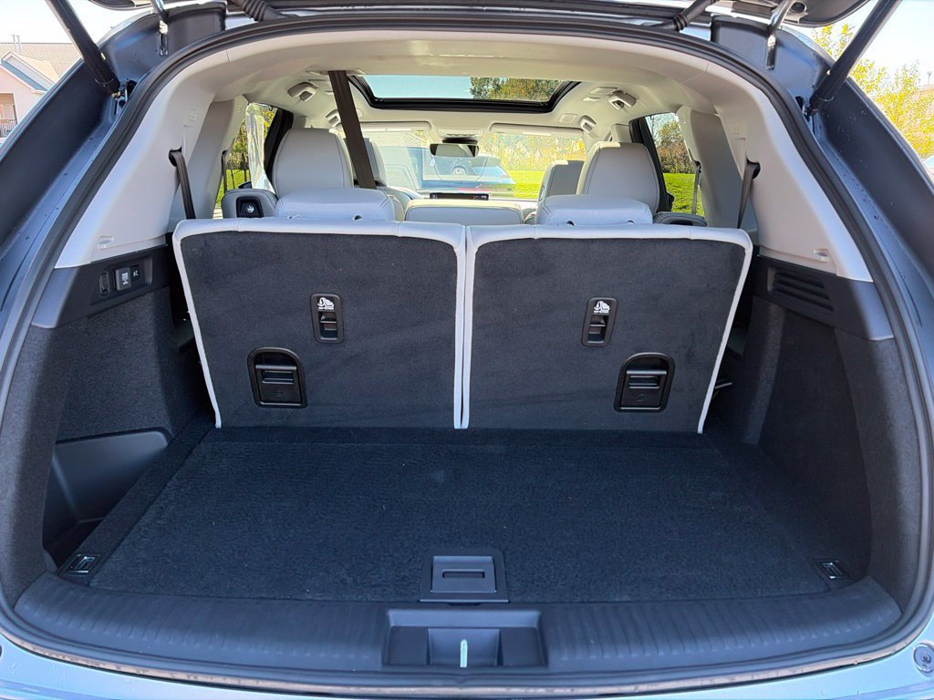 Used 2026 Acura MDX w/ Technology Package AWD/4WD image 13