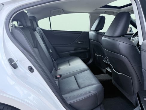 Used 2022 Lexus ES 250 w/ Premium Package image 45