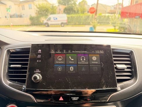 Used 2019 Honda Pilot Touring image 34