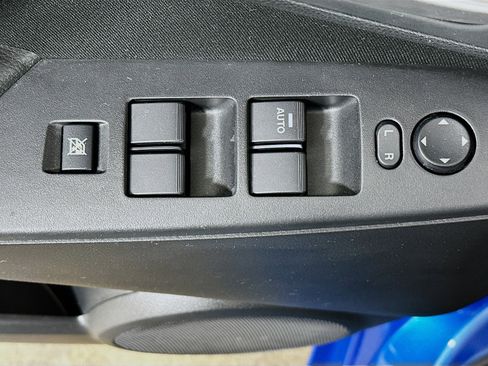 Used 2012 MAZDA MAZDA3 i Touring image 15