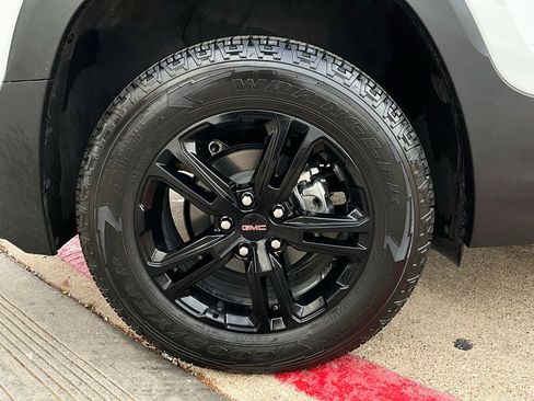 Used 2023 GMC Terrain AT4 w/ Infotainment Package II image 9