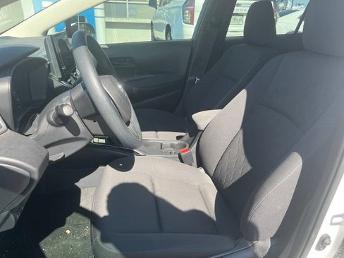 Used 2023 Toyota Corolla LE FWD image 8