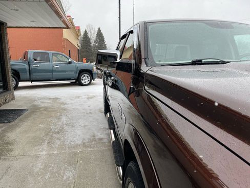 Used 2015 RAM 1500 Laramie w/ Convenience Group image 7