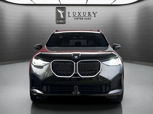 Used 2025 BMW X3 xDrive30i image 2