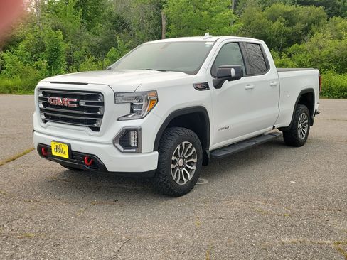 Used 2019 GMC Sierra 1500 AT4 w/ AT4 Premium Package AWD/4WD image 1