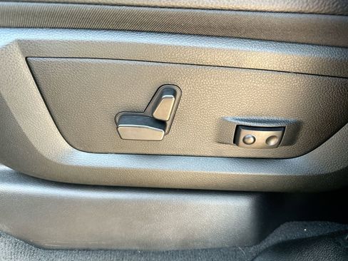 Used 2024 RAM 2500 Limited image 12