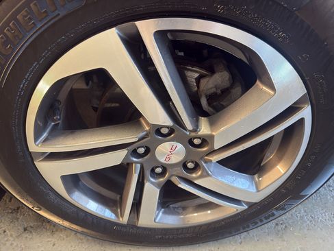 Used 2019 GMC Terrain SLT w/ Preferred Package FWD image 38