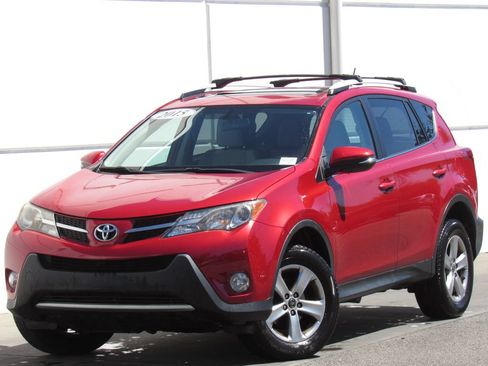 Used 2015 Toyota RAV4 XLE FWD image 1