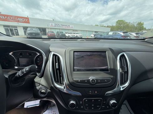 Used 2024 Chevrolet Equinox LT w/ Driver Convenience Package image 17