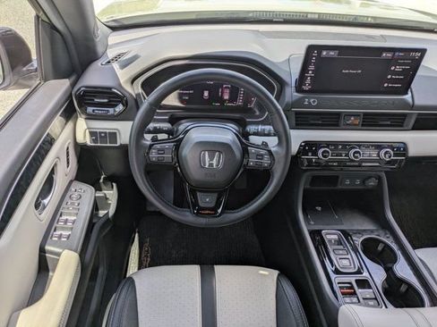 Certified 2026 Honda Passport TrailSport Elite image 16
