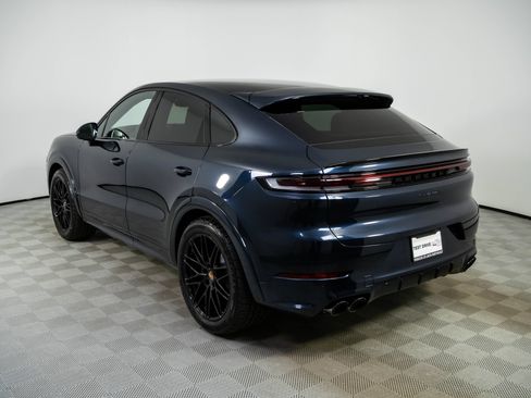 New 2026 Porsche Cayenne Coupe AWD/4WD image 3
