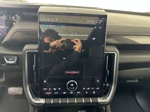 New 2025 GMC Yukon Elevation w/ Technology Package image 21