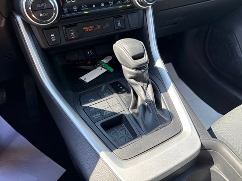 Used 2019 Toyota RAV4 XLE w/ Convenience Package AWD/4WD image 38